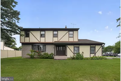 95 Taylor Drive, Levittown, PA 19054 - Photo 1