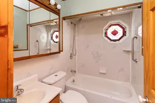 23 Cotton Rd, Levittown, PA 19057 - Photo 23