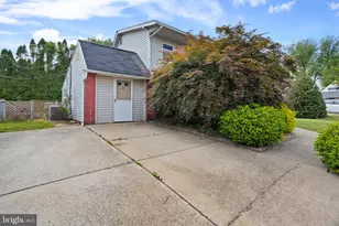 23 Cotton Rd, Levittown, PA 19057 - Photo 33