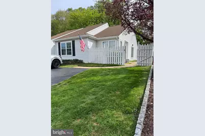 290 Woods Edge Place, Langhorne, PA 19047 - Photo 1