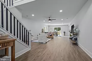 1 McLevins Ct, Croydon, PA 19021 - Photo 5