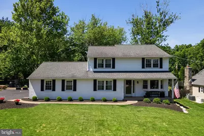 824 Queens Drive, Yardley, PA 19067 - Photo 1