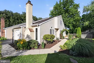 284 Woods Edge Place, Langhorne, PA 19047 - Photo 1