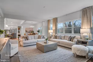 2040 N Fall Harvest Dr, Mechanicsburg, PA 17055 - Photo 5