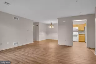 18 Wiltshire E St, Carlisle, PA 17015 - Photo 5