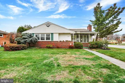 117 E Maplewood Avenue, Mechanicsburg, PA 17055 - Photo 1