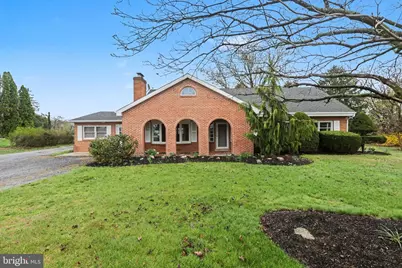 205 N Middlesex Road, Carlisle, PA 17013 - Photo 1