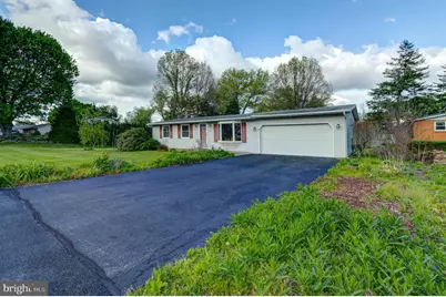 203 Shughart Avenue, Boiling Springs, PA 17007 - Photo 1