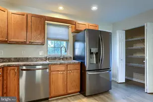 238 Stonehedge Ln, Mechanicsburg, PA 17055 - Photo 9
