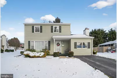305 N Lake Drive, Downingtown, PA 19335 - Photo 1