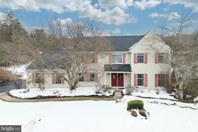 35 Oakwood Lane, Phoenixville, PA 19460 - Photo 1