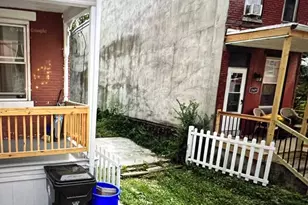 1611 Carnation St, Harrisburg, PA 17103 - Photo 1