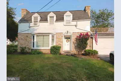 212 Wood Street, Harrisburg, PA 17109 - Photo 1