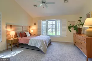 19 Sterling Ct, Hershey, PA 17033 - Photo 15