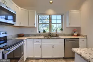 19 Sterling Ct, Hershey, PA 17033 - Photo 11