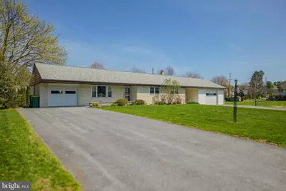 321 E Glenn Road, Hershey, PA 17033 - Photo 1