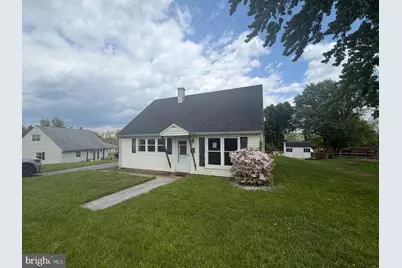 1058 N Pine Street, Middletown, PA 17057 - Photo 1
