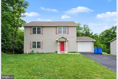725 Lindenwood Lane, Harrisburg, PA 17113 - Photo 1