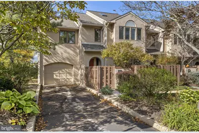 5 Greythorne Woods Circle, Wayne, PA 19087 - Photo 1