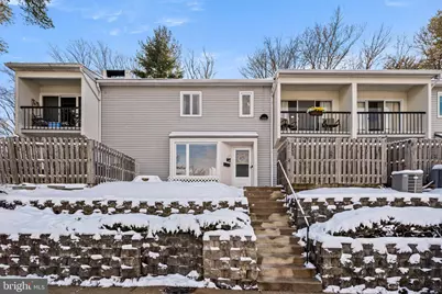 147 W Kenilworth Circle, Newtown Square, PA 19073 - Photo 1