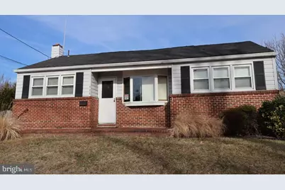 428 Hazel Avenue, Folsom, PA 19033 - Photo 1