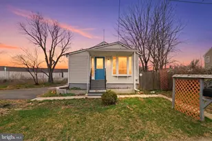 2502 Williams Ave, Upper Chichester, PA 19014 - Photo 1