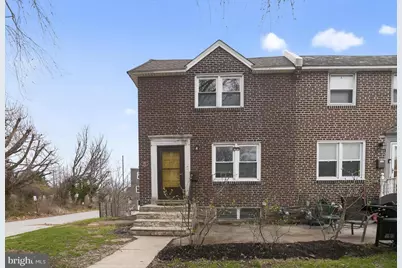 71 S Harwood Avenue, Upper Darby, PA 19082 - Photo 1