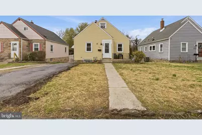 212 Mackenzie Avenue, Prospect Park, PA 19076 - Photo 1
