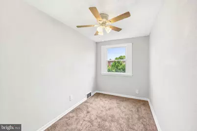 2052 Heather Road, Folcroft, PA 19032 - Photo 11
