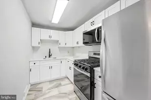 2052 Heather Rd, Folcroft, PA 19032 - Photo 9