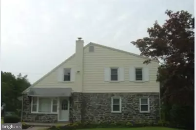 746 Cricket Lane, Aldan, PA 19018 - Photo 1