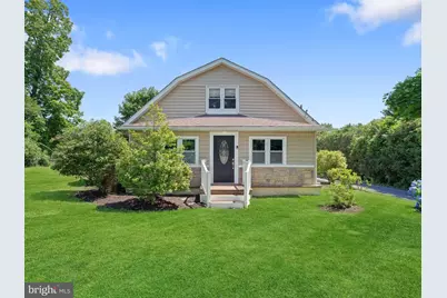 53 S New Middletown Road, Media, PA 19063 - Photo 1