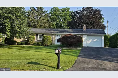 815 Fox Meadow Road, Chambersburg, PA 17202 - Photo 1