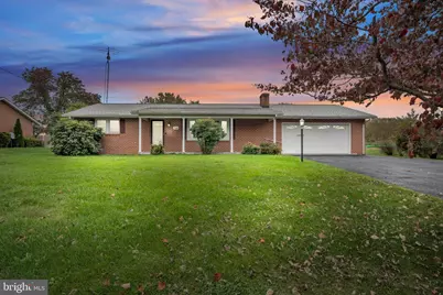 594 Shadyside Drive, Chambersburg, PA 17202 - Photo 1