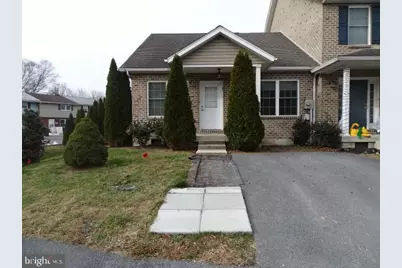 107 Meadowcreek Drive S #1, Chambersburg, PA 17202 - Photo 1