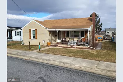 343 E Garfield Street, Chambersburg, PA 17201 - Photo 1