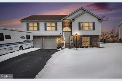 400 Frick Avenue, Waynesboro, PA 17268 - Photo 1