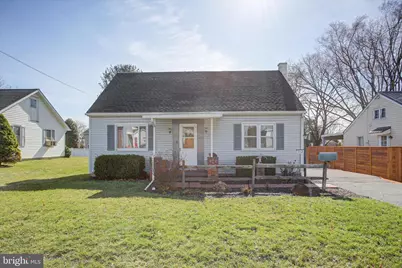 712 Stanley Avenue, Chambersburg, PA 17201 - Photo 1