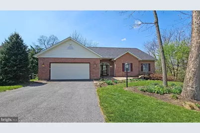 132 Buckingham Drive, Chambersburg, PA 17201 - Photo 1
