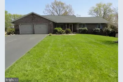 76 Monroe Drive, Chambersburg, PA 17201 - Photo 1