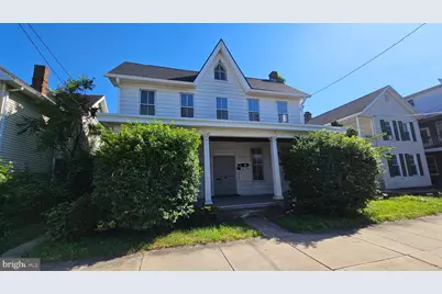 446 E Queen Street, Chambersburg, PA 17201 - Photo 1