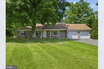 11302 Crofton Circle, Waynesboro, PA 17268 - Photo 1