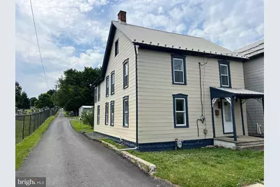 323 Hood Street, Chambersburg, PA 17202 - Photo 1