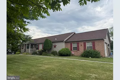 141 Hampton Drive, Chambersburg, PA 17202 - Photo 1