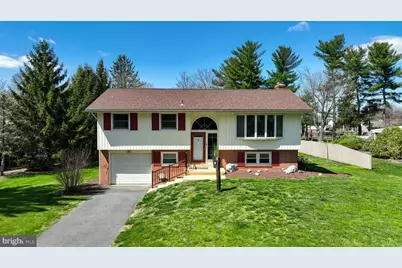 944 Edinburgh Drive, Lancaster, PA 17601 - Photo 1