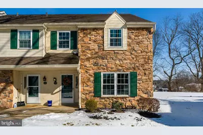 113 Oak Knoll Circle, Millersville, PA 17551 - Photo 1