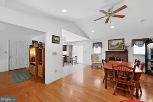 581 Rosehill Dr, Narvon, PA 17555 - Photo 15