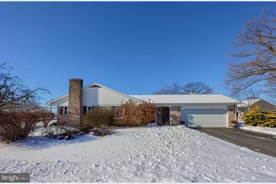 805 W Main Street, New Holland, PA 17557 - Photo 1