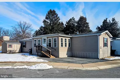 927 Emerald Street, Ephrata, PA 17522 - Photo 1