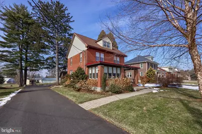 32 Greenfield Road, Lancaster, PA 17602 - Photo 1